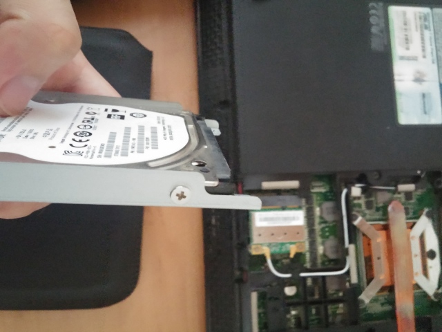 Nâng cấp ổ cứng SSD và RAM cho laptop Asus K52JC 7