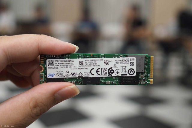 Intel ra mắt SSD 660p: chuẩn M.2, chip nhớ NAND QLC, 512 GB giá chưa tới 3 triệu đồng 2