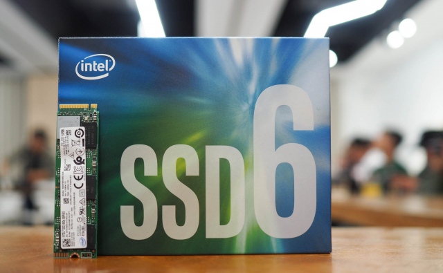 Intel ra mắt SSD 660p: chuẩn M.2, chip nhớ NAND QLC, 512 GB giá chưa tới 3 triệu đồng 1