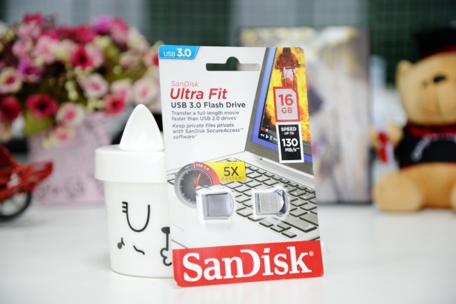 USB 16GB Sandisk Ultra Fit 4