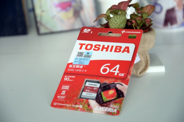 Thẻ nhớ 64GB SDXC Toshiba Exceria U3 90MB/s cho máy ảnh 12