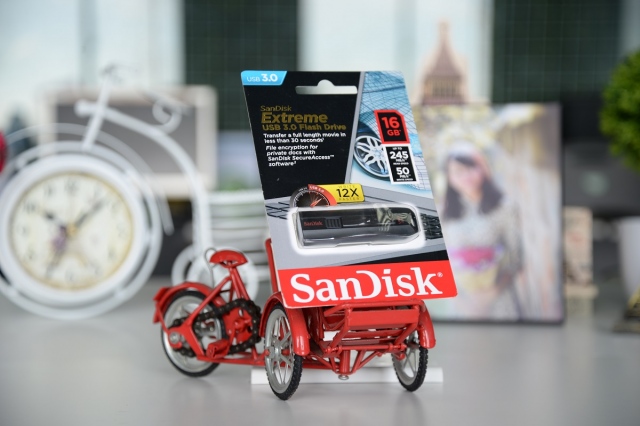 USB 16GB Sandisk Extreme 7