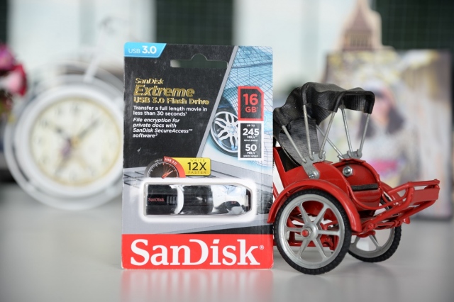 USB 16GB Sandisk Extreme 9