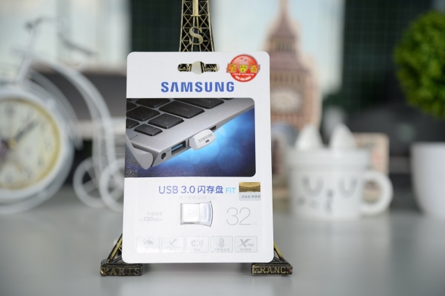 USB 32GB Samsung Fit 9