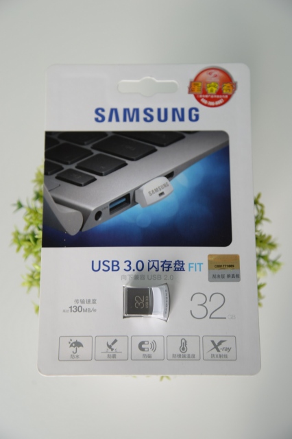 USB 32GB Samsung Fit 13