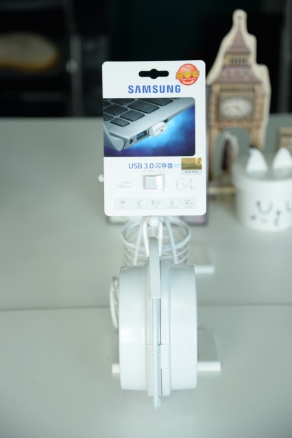 USB 64GB Samsung Fit 13
