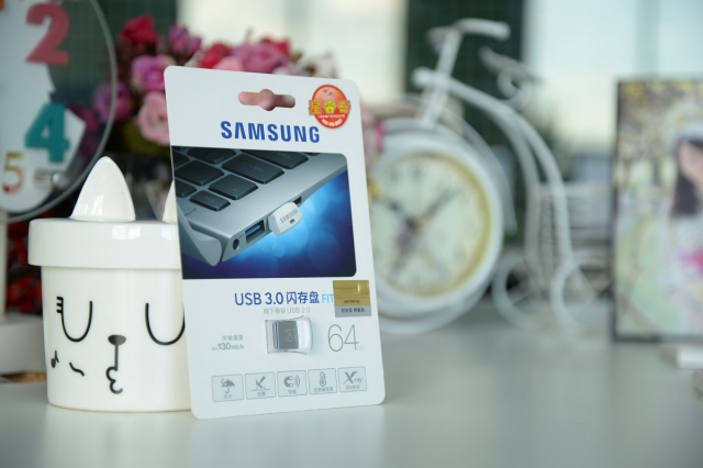 USB 64GB Samsung Fit 11