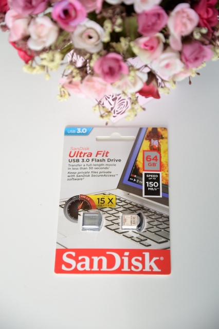 USB 64GB Sandisk Ultra Fit 14