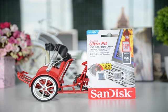 USB 128GB Sandisk Ultra Fit 9