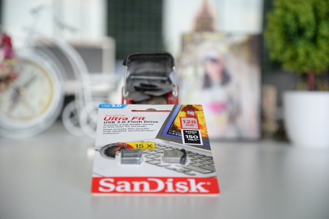 USB 128GB Sandisk Ultra Fit 12