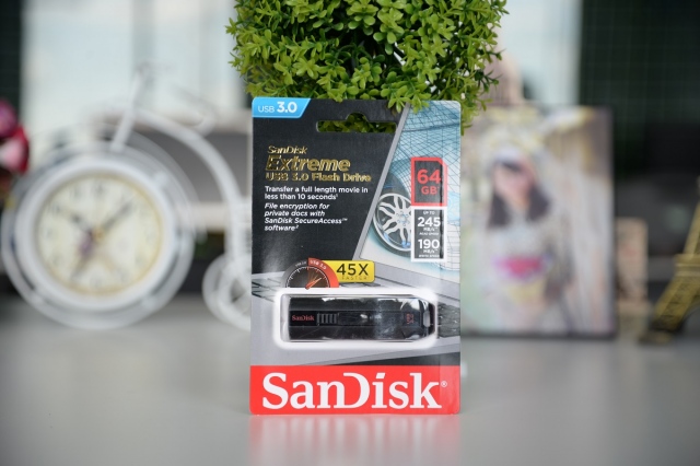 USB 64GB Sandisk Extreme CZ80 11