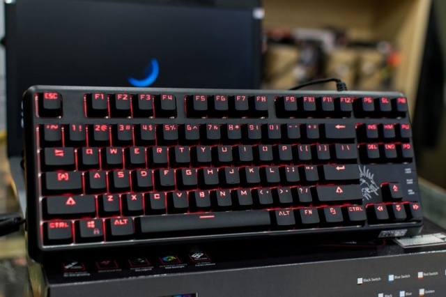 Bàn phím cơ Fuhlen SM680R/M87S RGB Black Blue switch 11