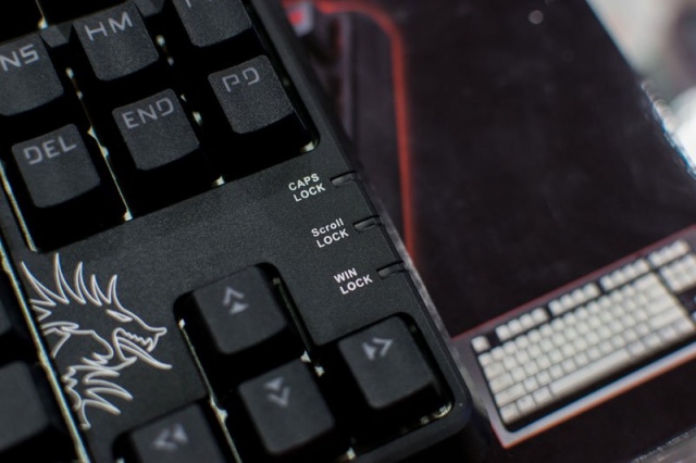 Bàn phím cơ Fuhlen SM680R/M87S RGB Black Blue switch 21