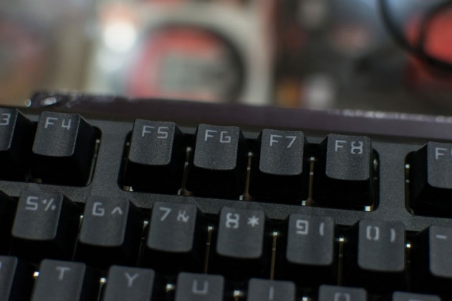 Bàn phím cơ Fuhlen SM680R/M87S RGB Black Blue switch 25