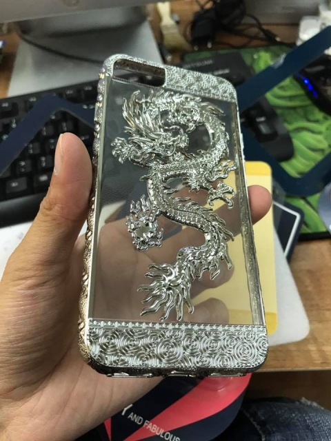 Ốp Sillicon Rồng Nổi 3D 1