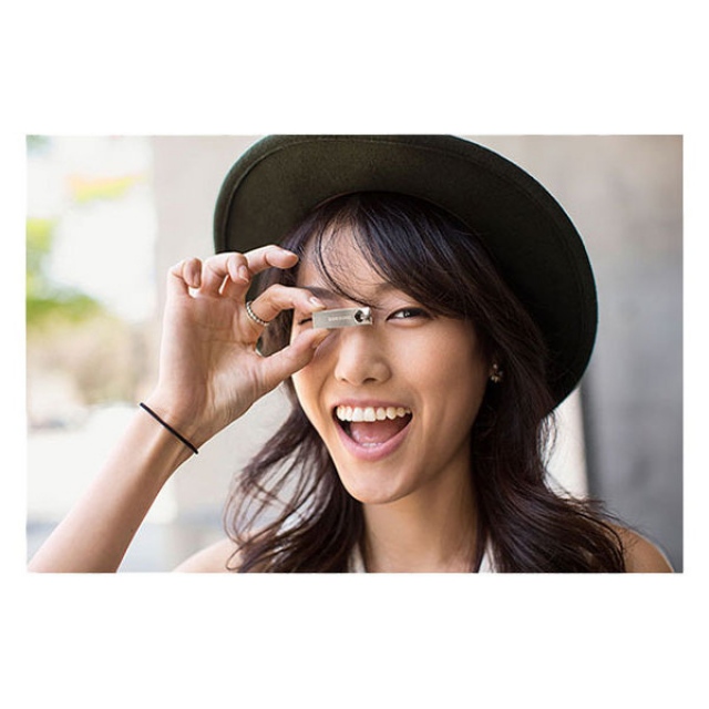 USB 128GB Samsung Bar 9