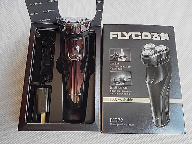 Máy cạo râu Flyco FS372 10