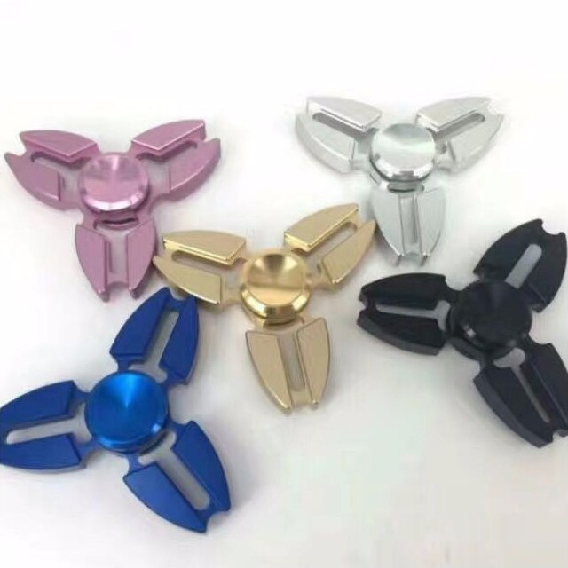 Con quay giảm stress 3 cánh Sakura Hand Spinner Fidget 5