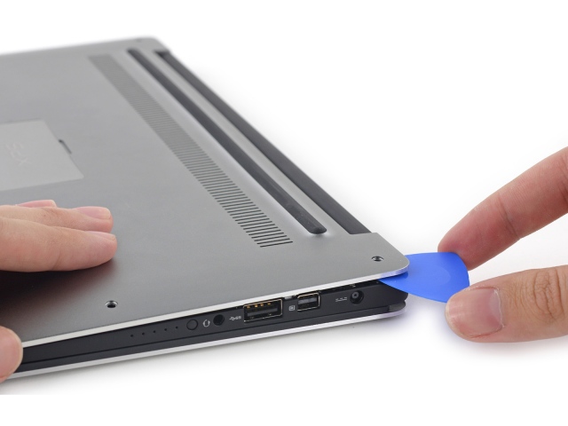 Nâng cấp ổ cứng SSD và RAM cho laptop Dell XPS 13 5