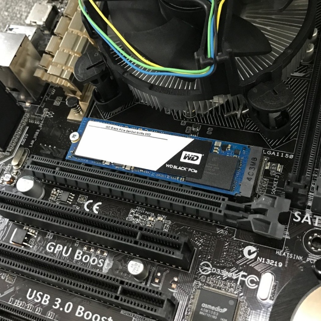 Ổ cứng SSD M2-PCIe 256GB WD Black NVMe 2280 7