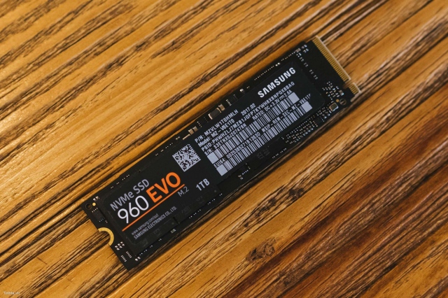 Đánh giá SSD Samsung 960 EVO 1TB: Tốc độ cao, dung lượng lớn, xài rất đã 11