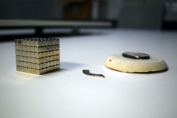 Một cục nam châm liệu có thể xóa sạch một ổ cứng?