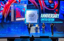 Intel ra mắt chip 6 lõi Core i7-8086K và ổ Optane 905P M.2-22110 tại Computex 2018