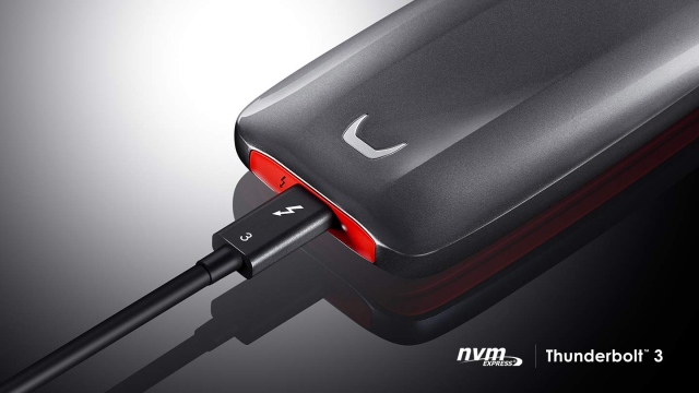 Ổ cứng di động SSD Portable 2TB Samsung X5 - Thunderbolt 3, Type C (Up to 2800MB/s) 14