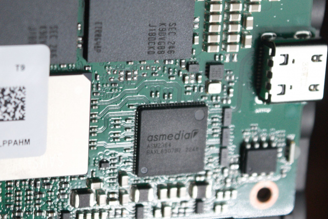 Đánh giá ổ cứng di động SSD T9 của Samsung 7
